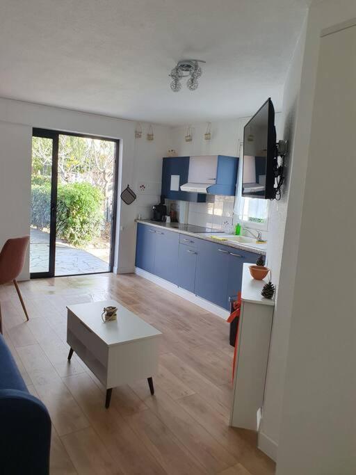 Studio Equipe Et Meuble St Cyprien Saint-Cyprien  Exterior photo